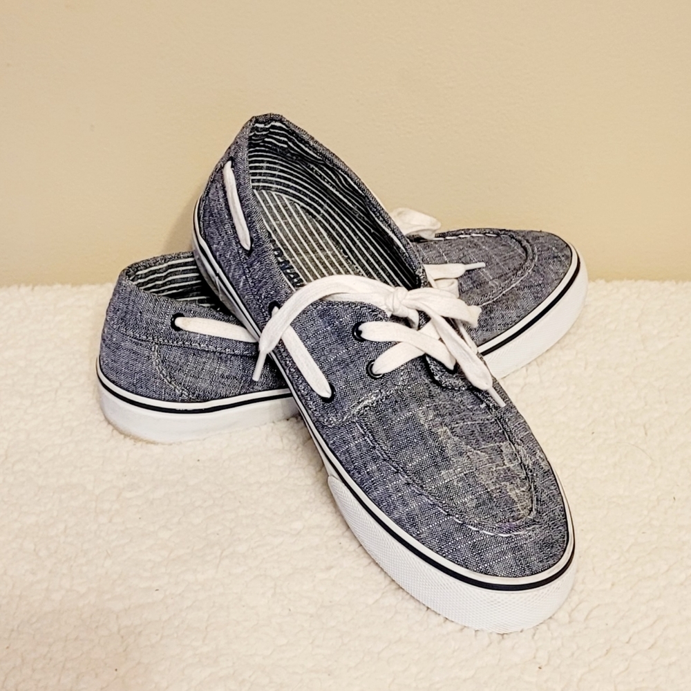 OLD NAVY DENIM BOAT SNEAKERS!! 👟